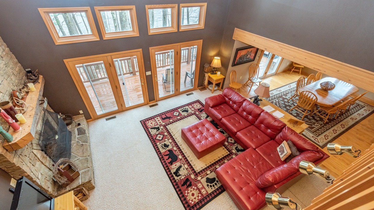 Photo of Livingroom in McHenry