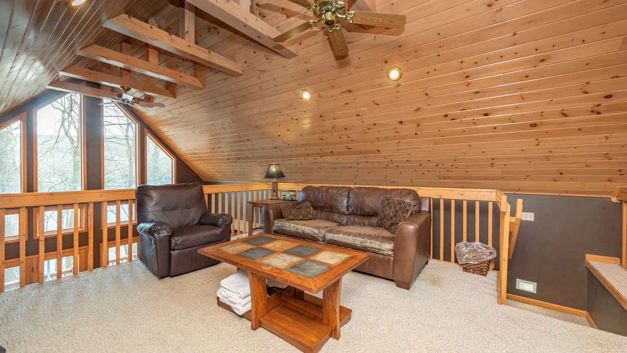 Photo of Livingroom in McHenry