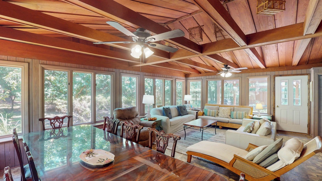 Photo of Livingroom in Jekyll Island