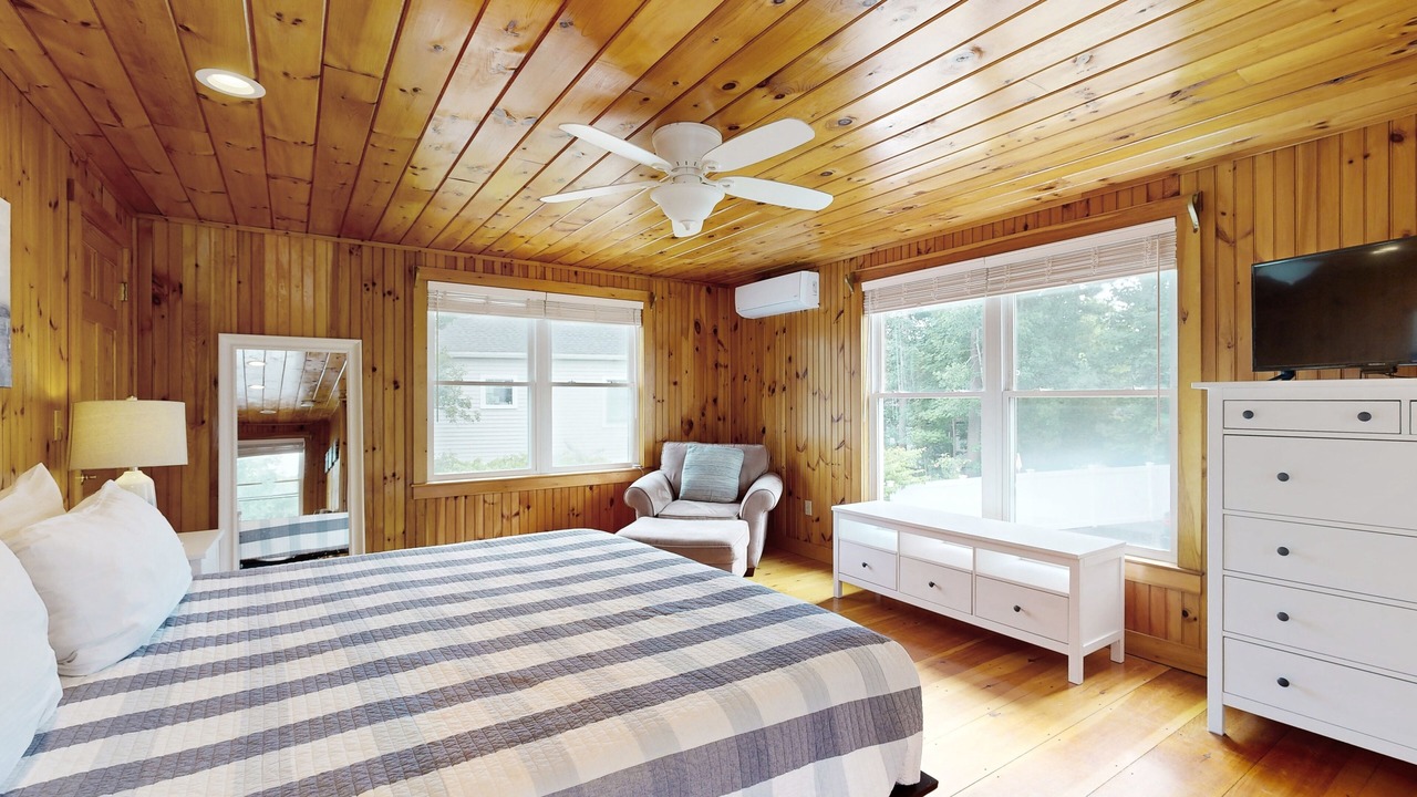 Photo of Bedroom in Ogunquit