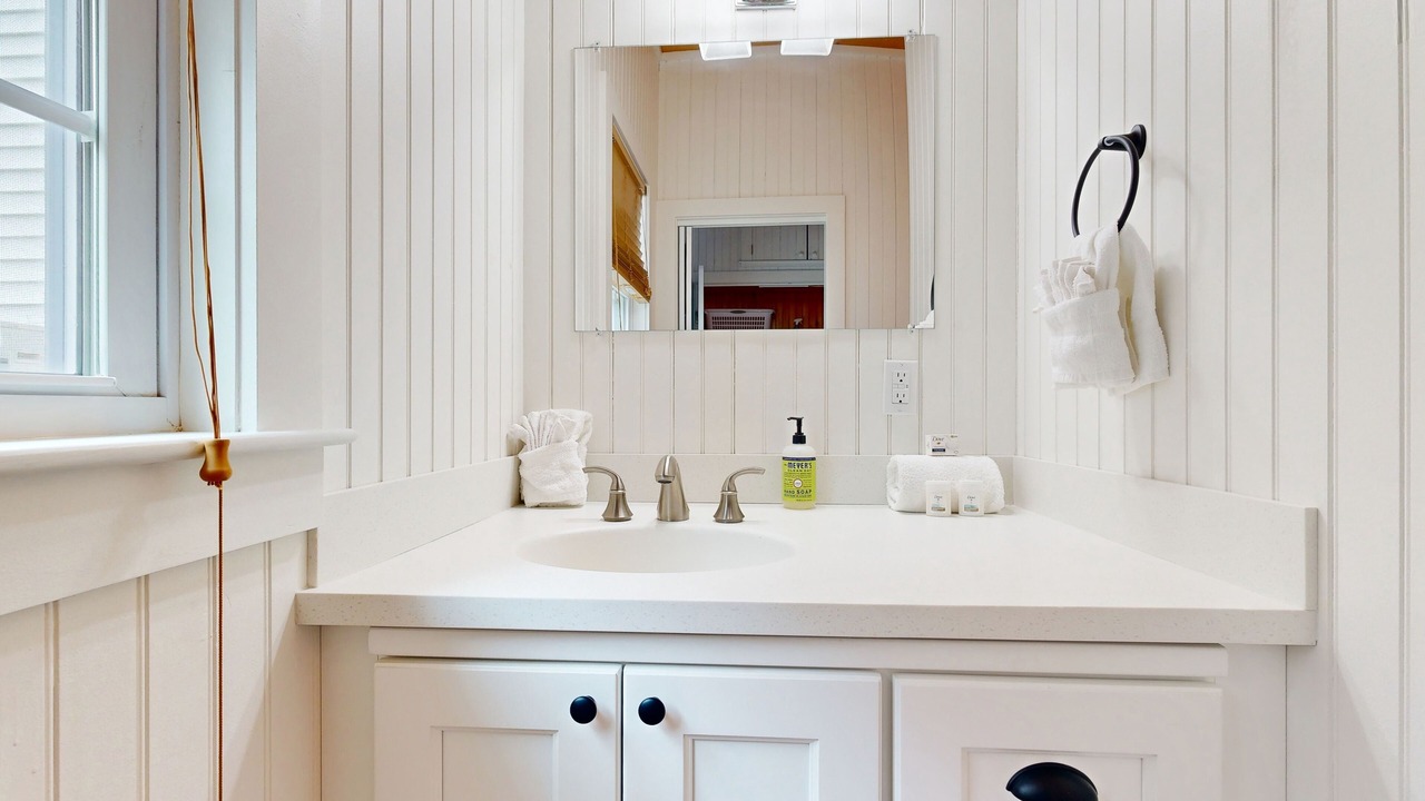 Photo of Bathroom in Ogunquit