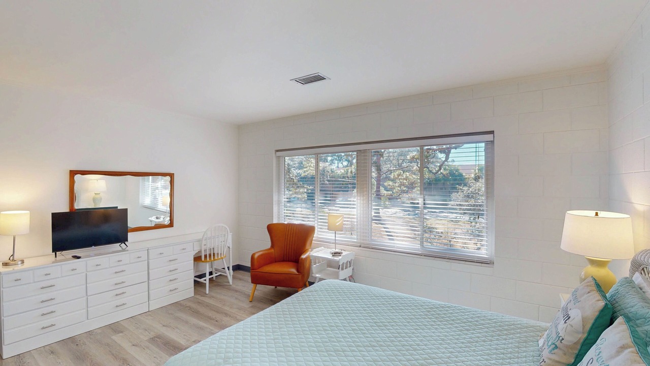 Photo of Bedroom in Jekyll Island