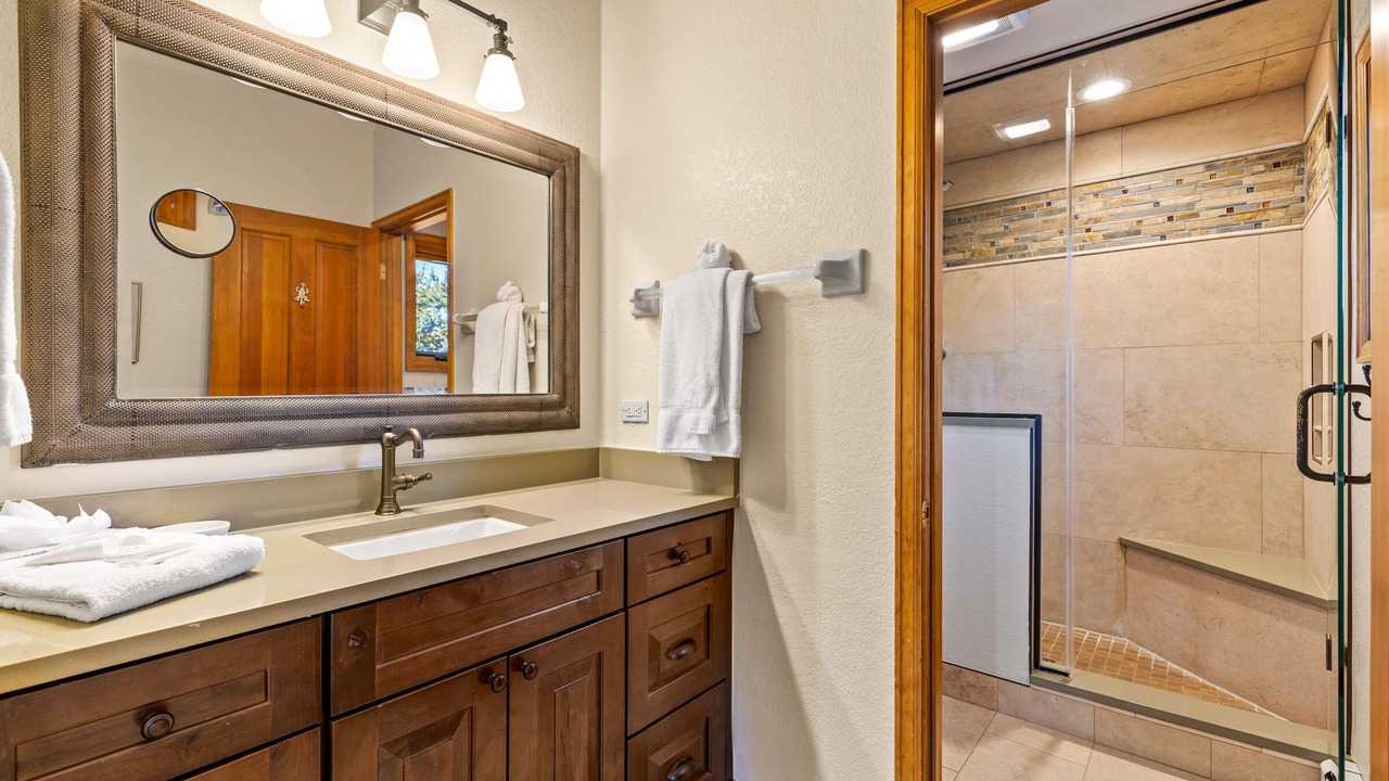 Photo of Bathroom in Boulder Ridge