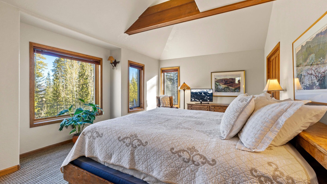 Photo of Bedroom in Boulder Ridge