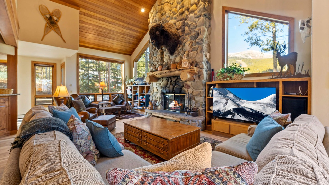 Photo of Livingroom in Boulder Ridge