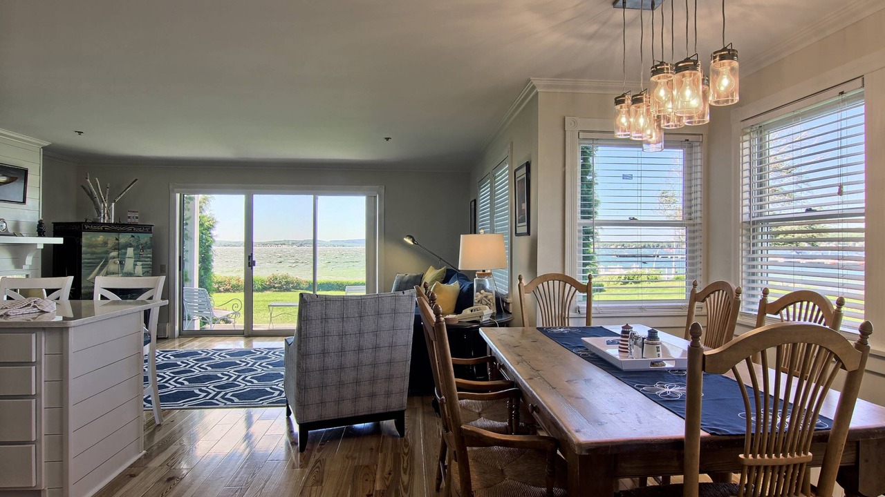Photo of Livingroom in Boyne City