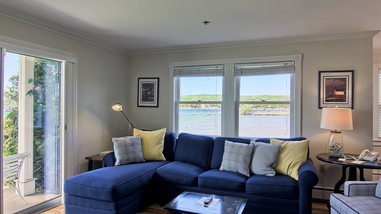 Photo of Livingroom in Boyne City
