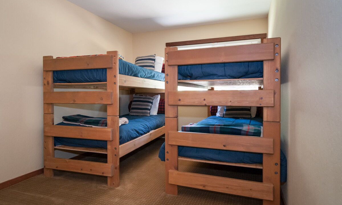 Photo of Bedroom in Lake Forest