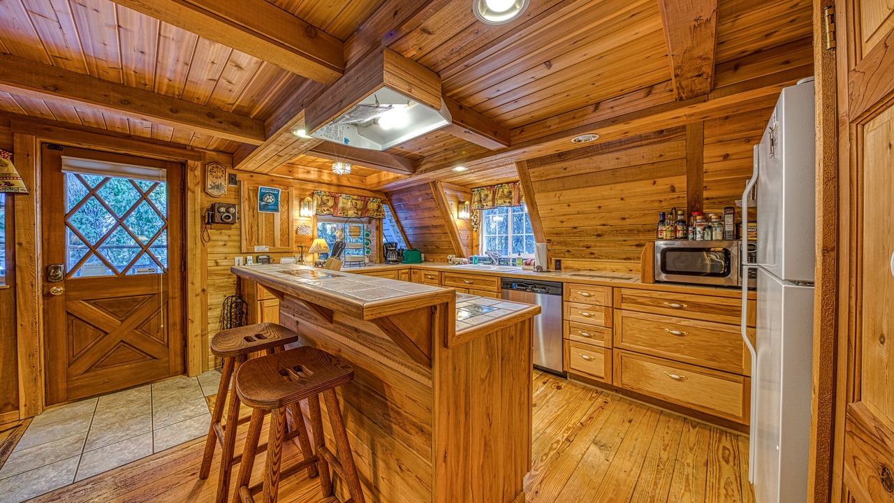 Photo of Kitchen in Rhododendron