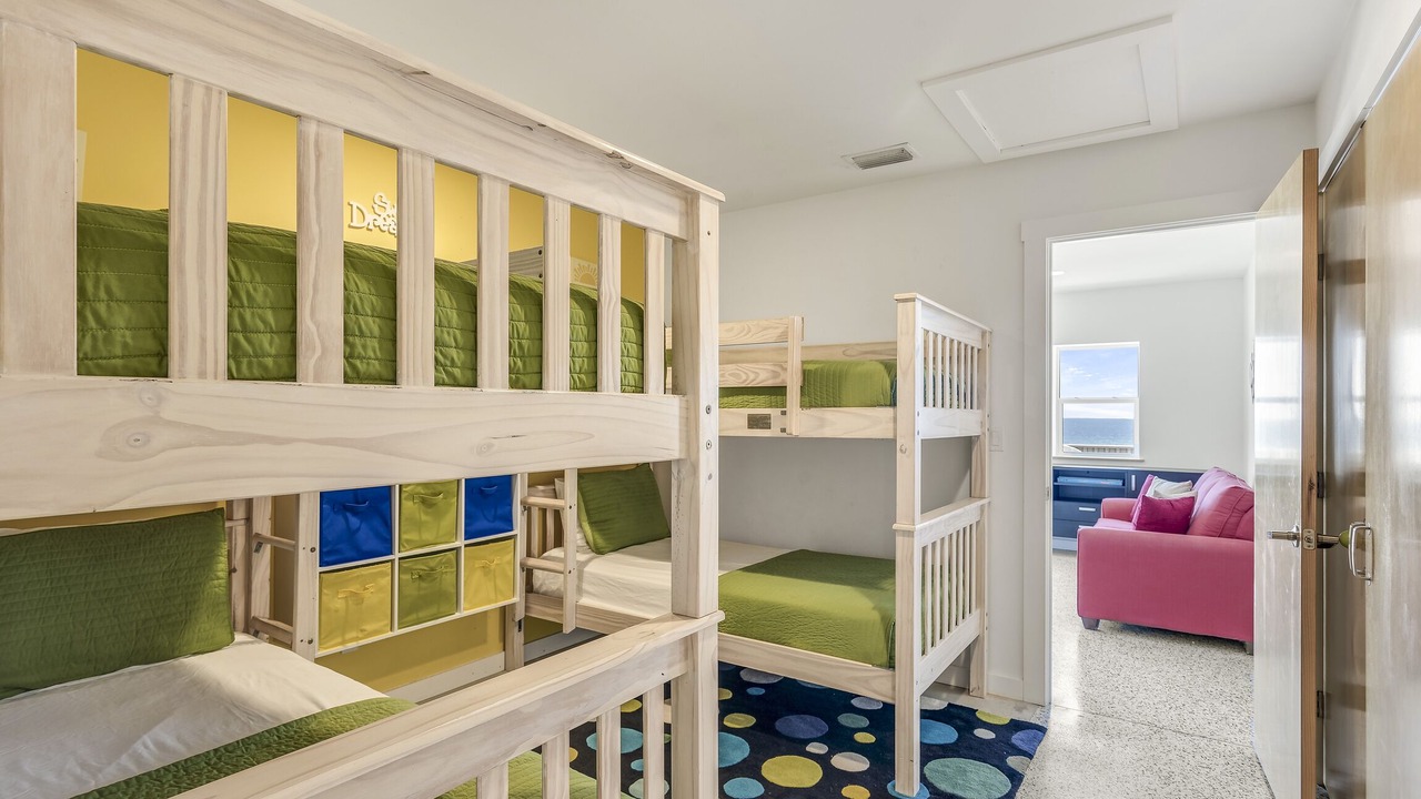 Photo of Bedroom in Seacrest