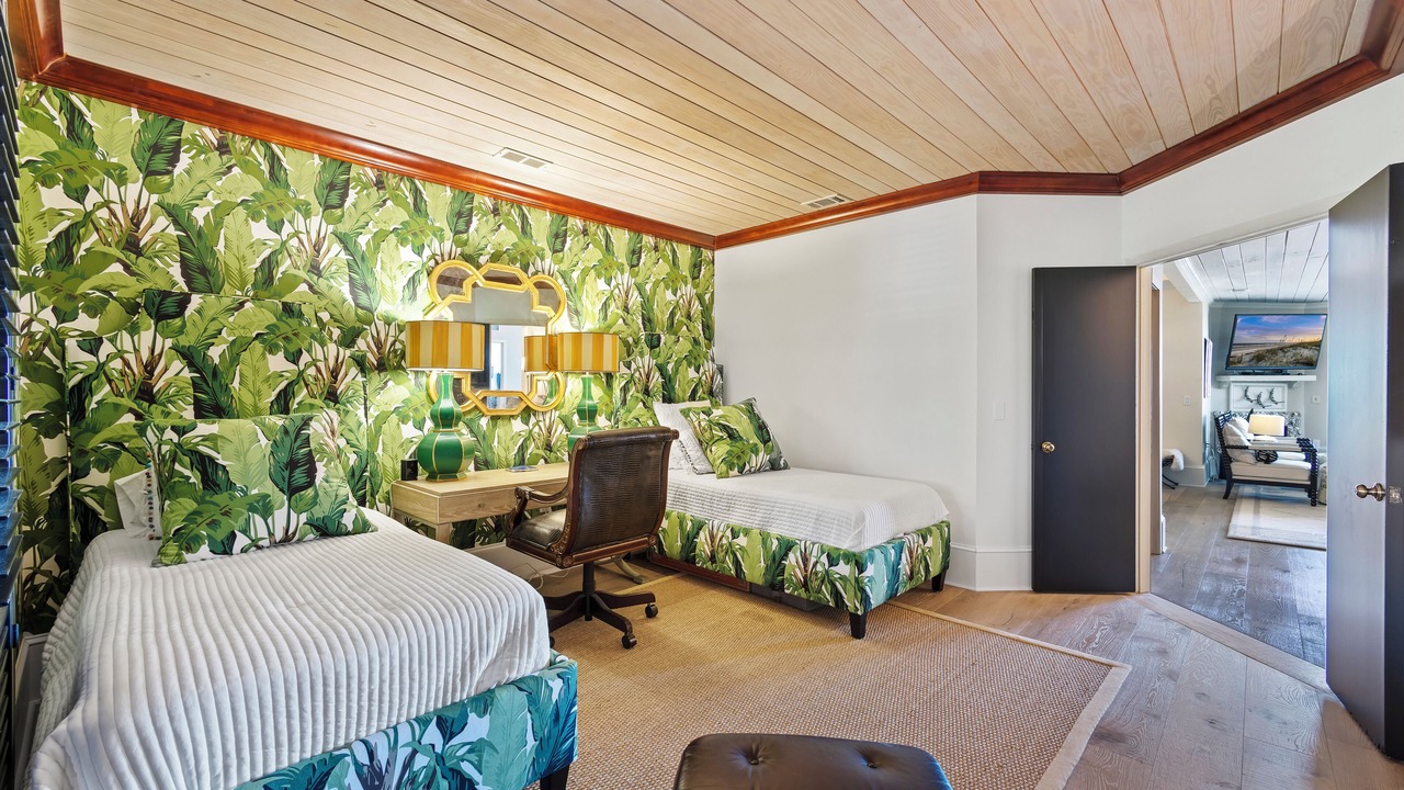 Photo of Bedroom in Beach Lagoon