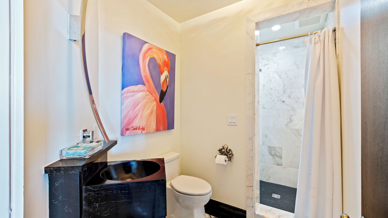 Photo of Bathroom in Beach Lagoon
