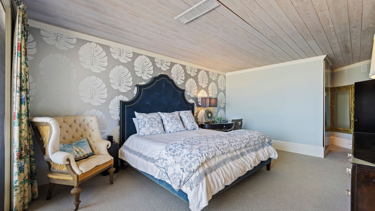Photo of Bedroom in Beach Lagoon