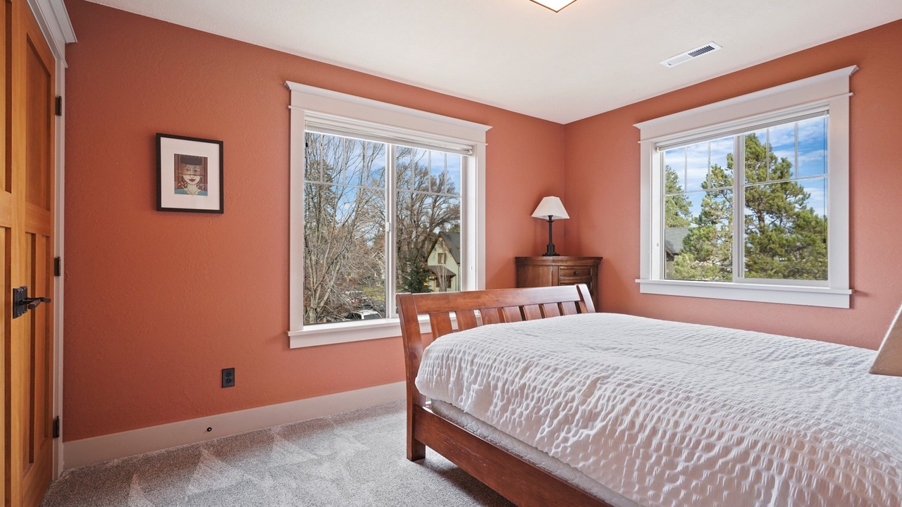 Photo of Bedroom in River Terrace