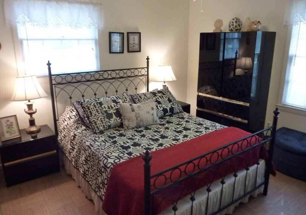Photo of Bedroom in Jekyll Island