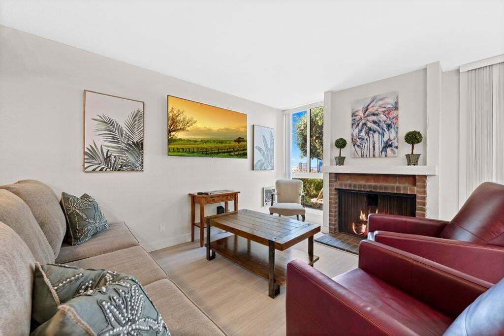 Photo of Livingroom in Townsite