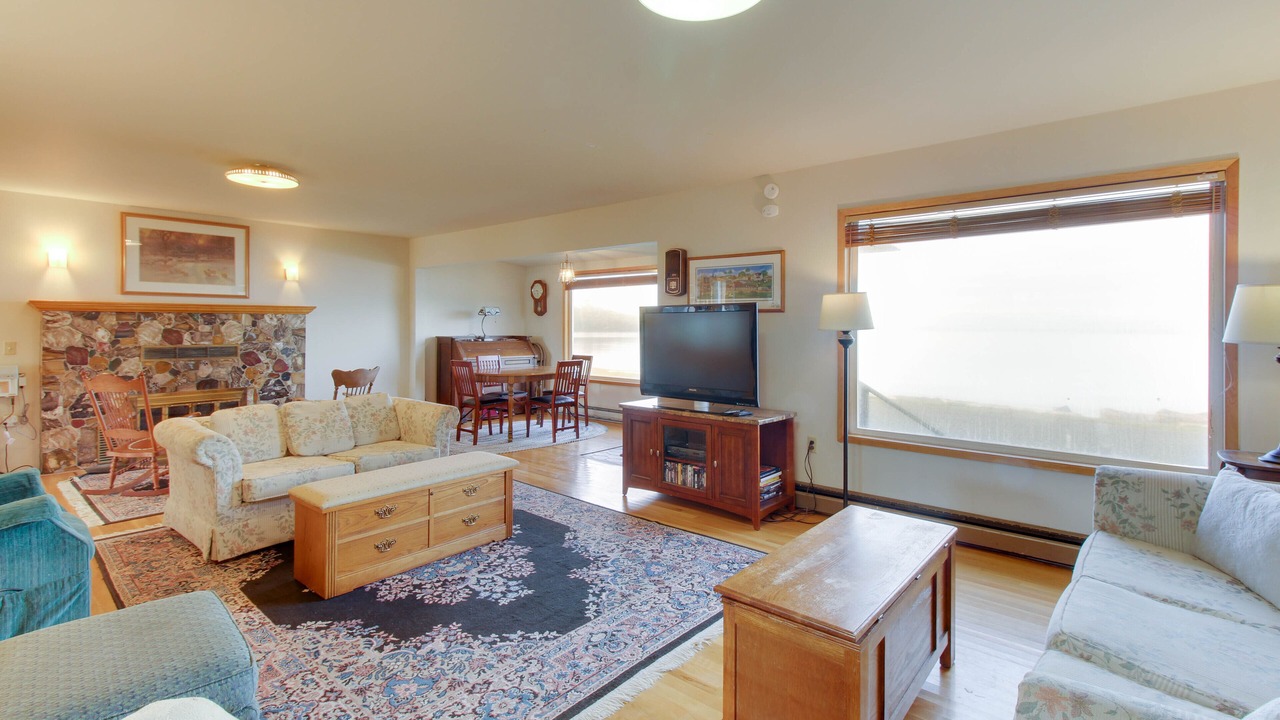 Photo of Livingroom in Lopez Island