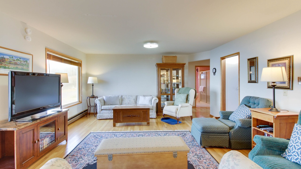 Photo of Livingroom in Lopez Island