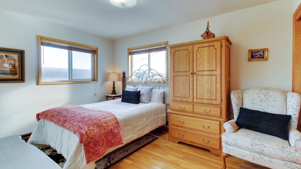 Photo of Bedroom in Lopez Island