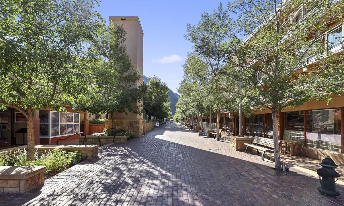 Photo of Outdoor in West End
