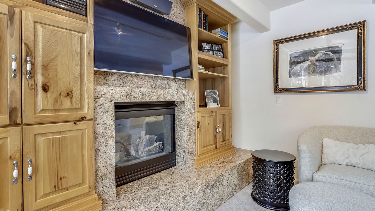 Photo of Livingroom in Downtown
