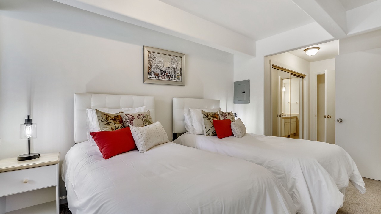 Photo of Bedroom in Downtown