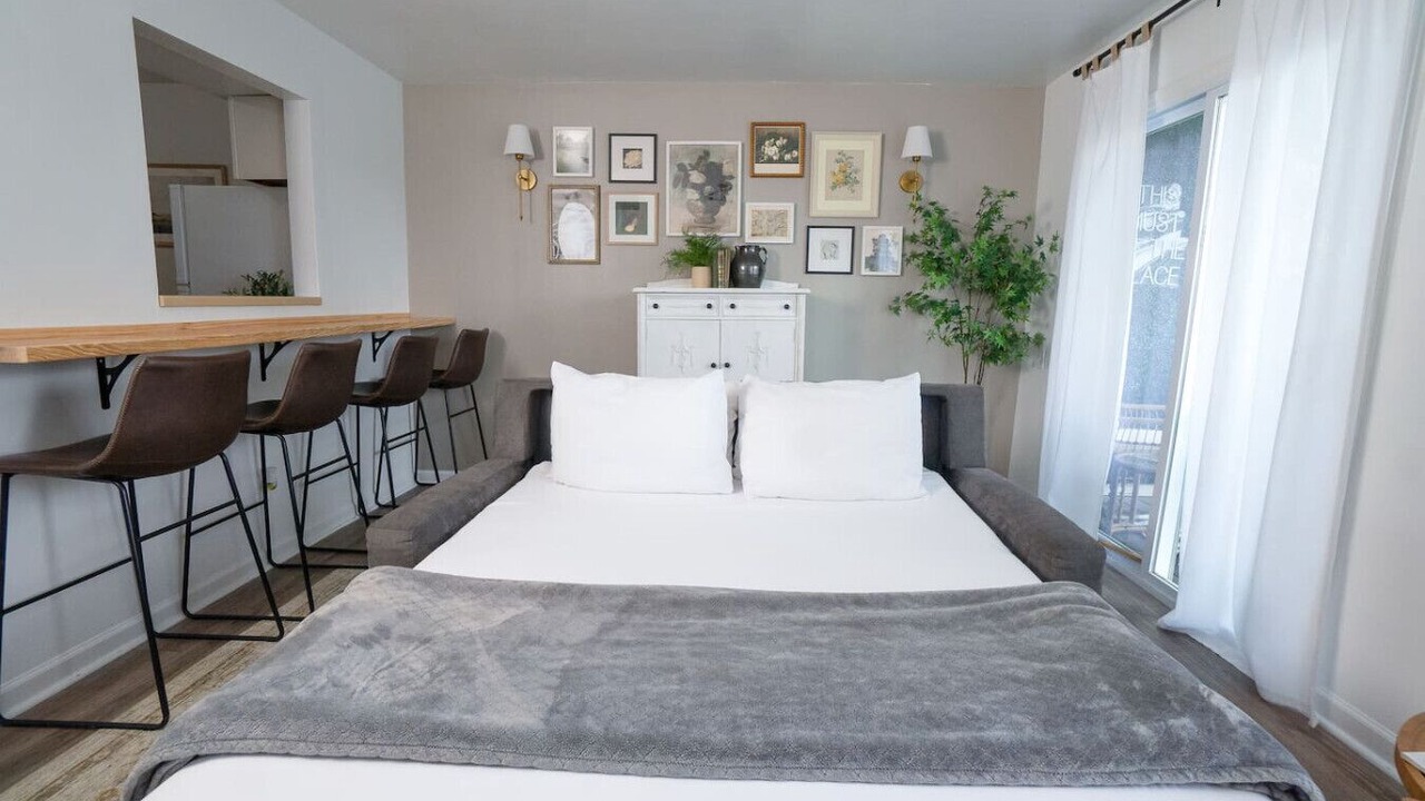 Photo of Bedroom in North Capitol