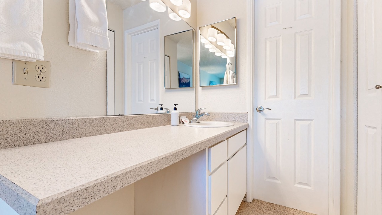 Photo of Others in Tennis Village