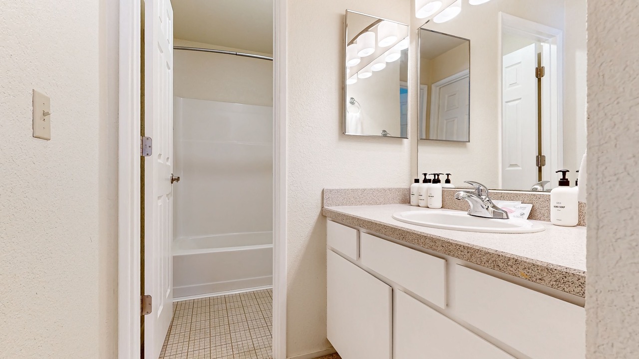 Photo of Others in Tennis Village