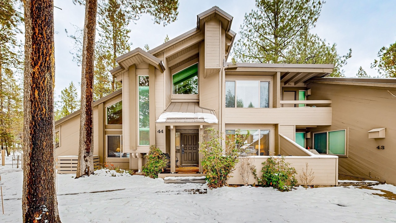 Photo of Others in Tennis Village