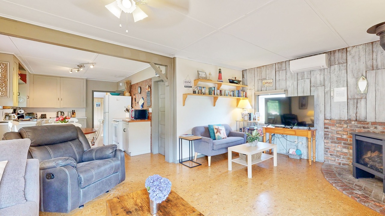 Photo of Livingroom in Gleneden Beach