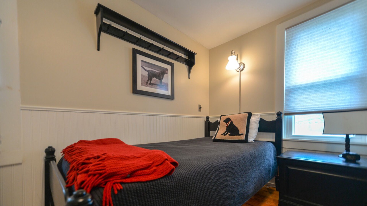Photo of Bedroom in Conesus