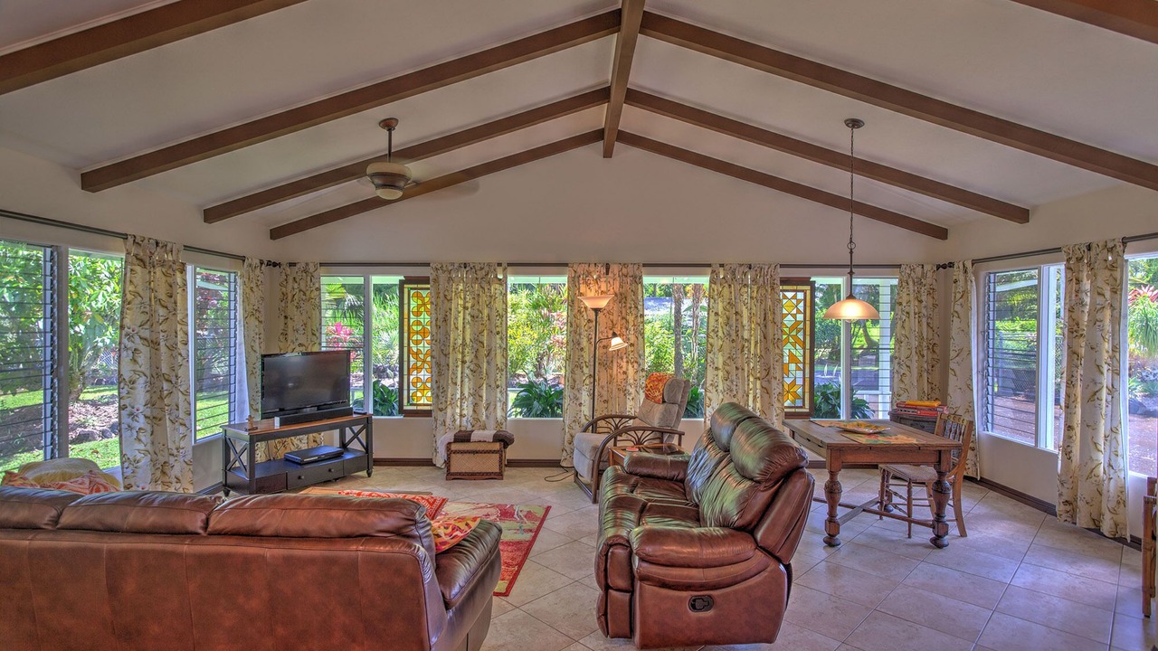 Photo of Livingroom in Kapoho