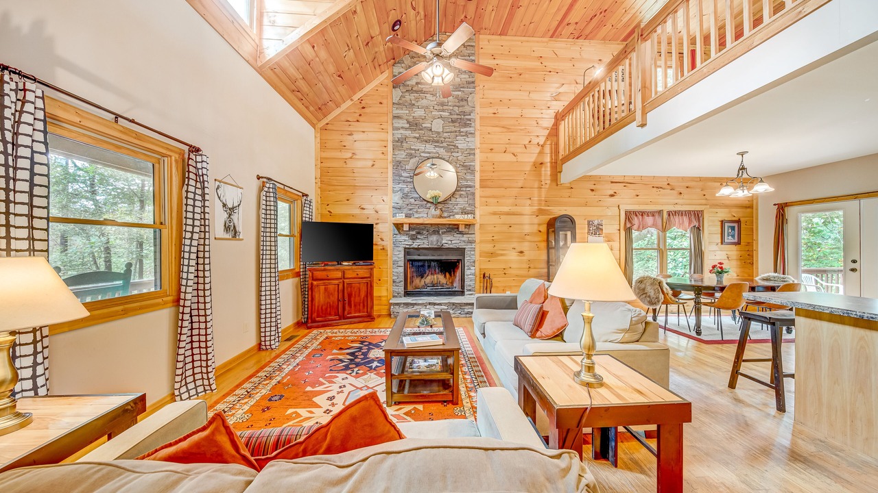 Photo of Livingroom in Ellijay