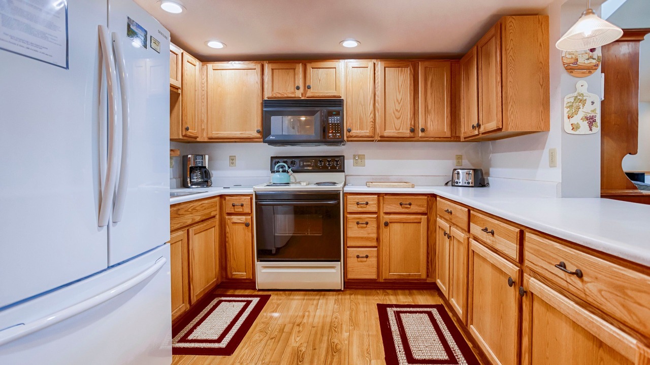 Photo of Kitchen in Lamoreaux Landing
