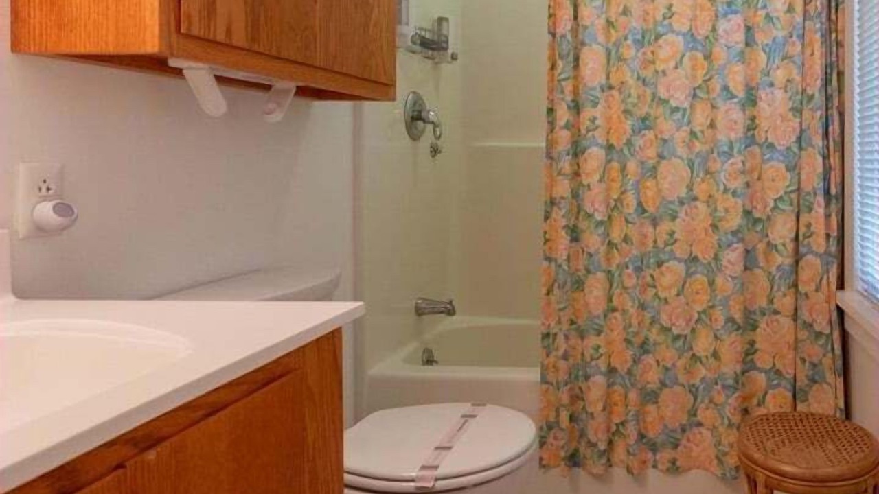 Photo of Bathroom in Town of Jerusalem