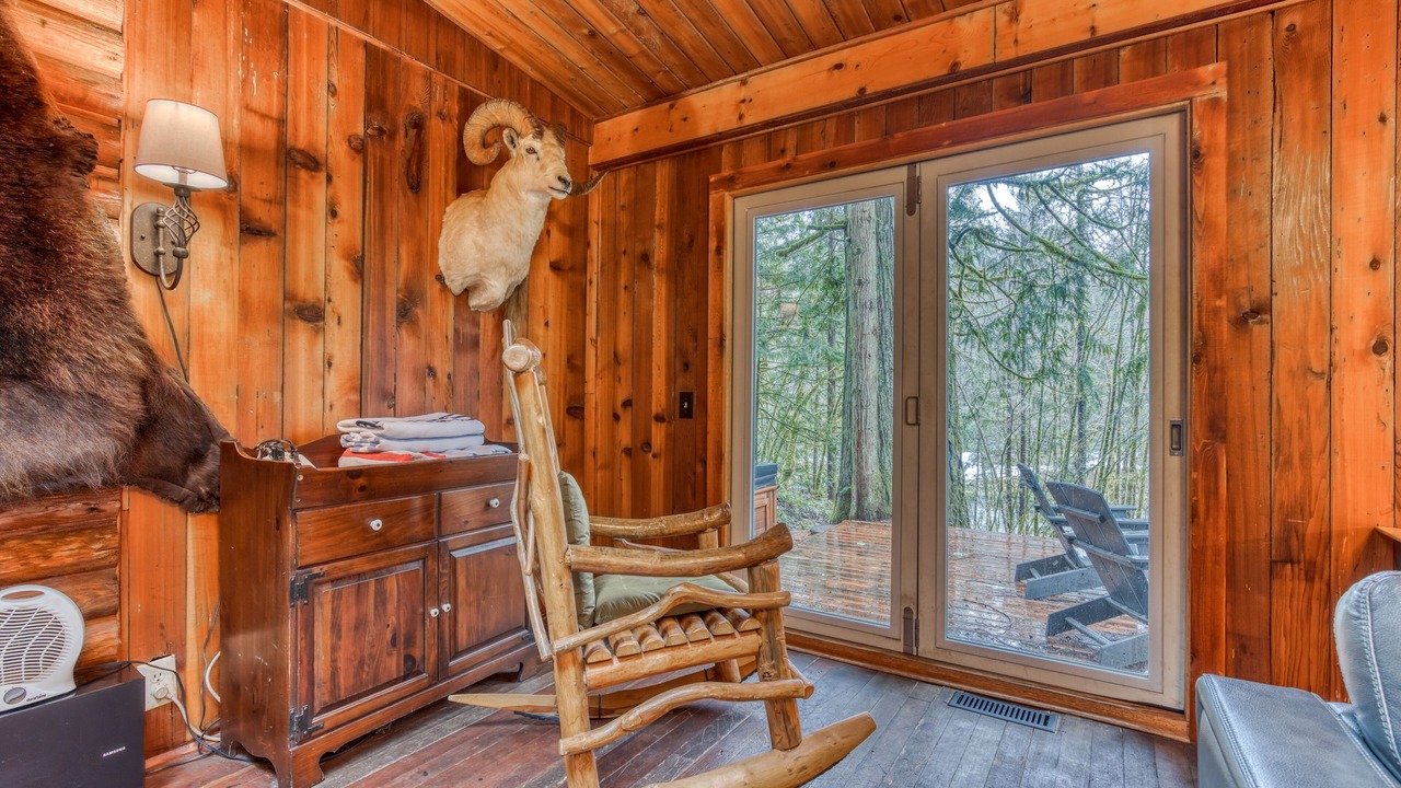 Photo of Others in Zigzag