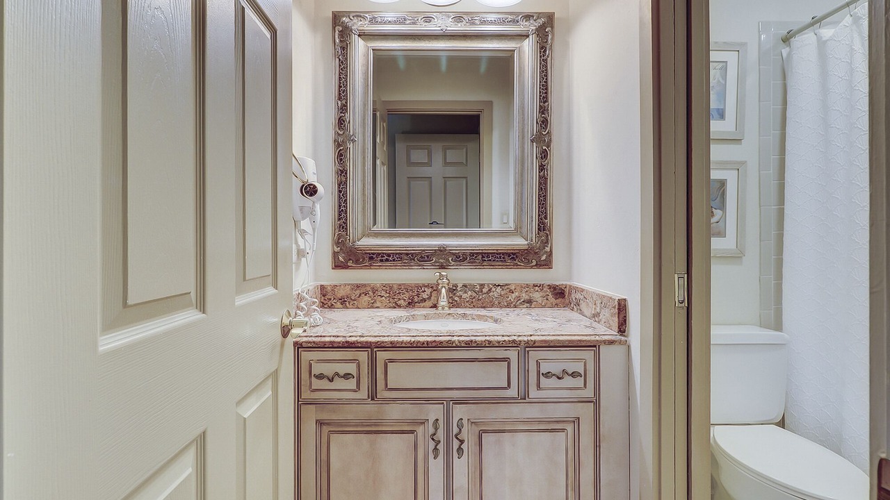 Photo of Bathroom in Shipyard Plantation