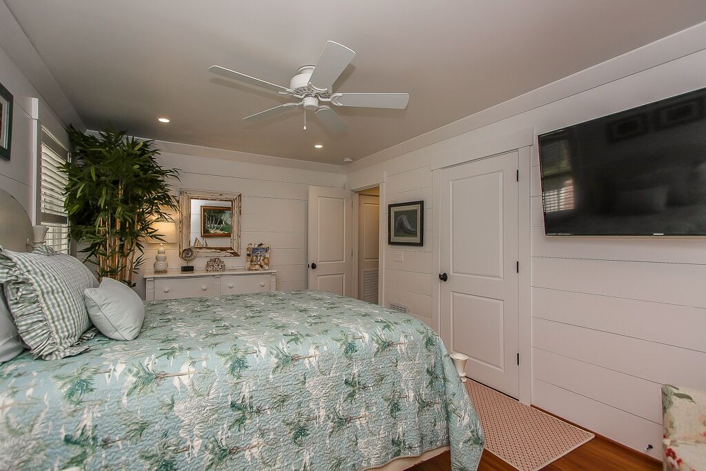 Photo of Bedroom in Oceanside