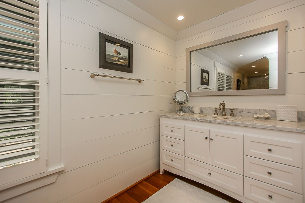 Photo of Bathroom in Oceanside