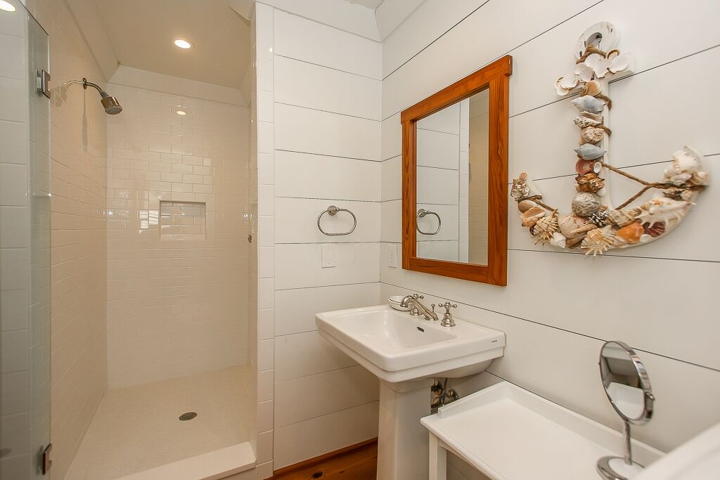Photo of Bathroom in Oceanside
