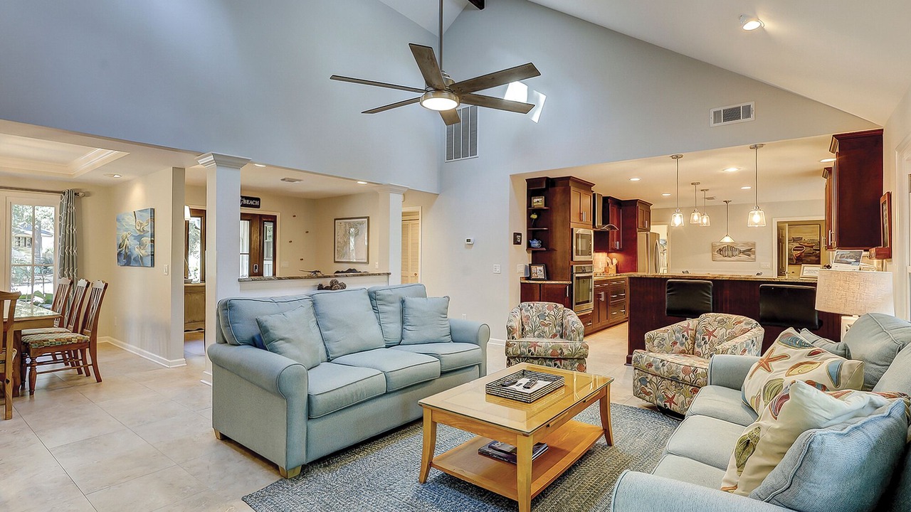 Photo of Livingroom in Heritage Woods