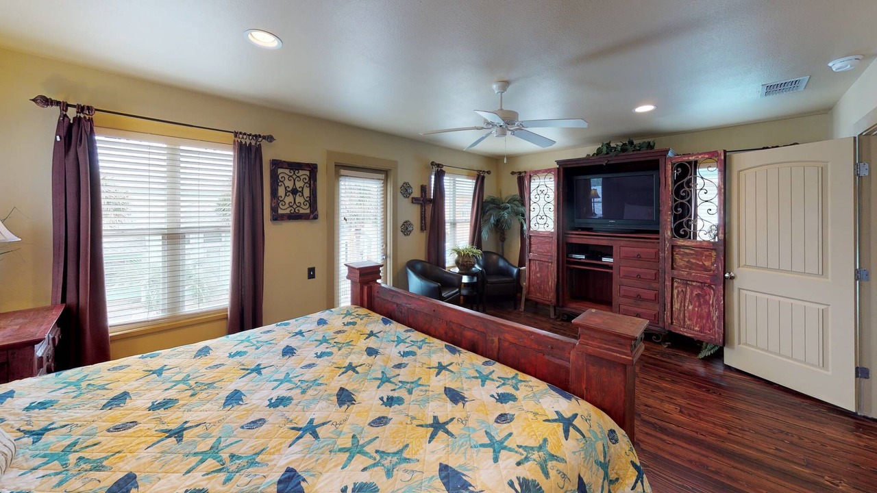 Photo of Bedroom in Port Aransas