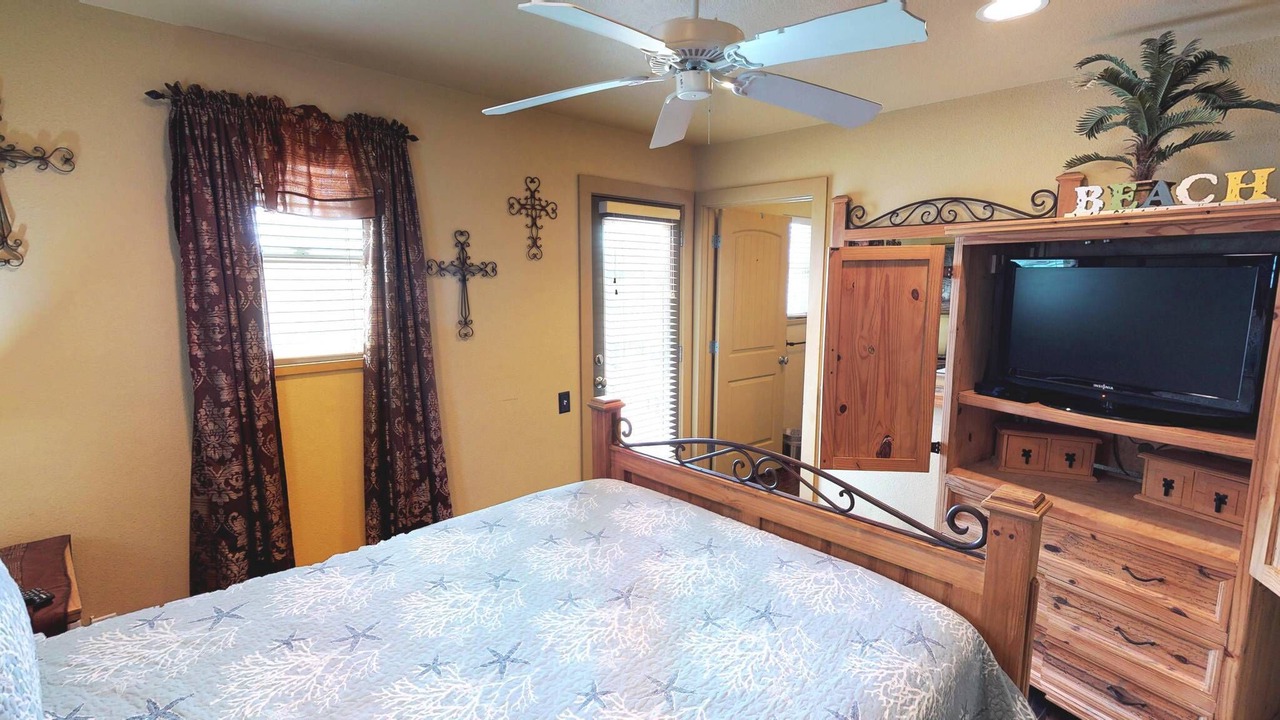 Photo of Bedroom in Port Aransas