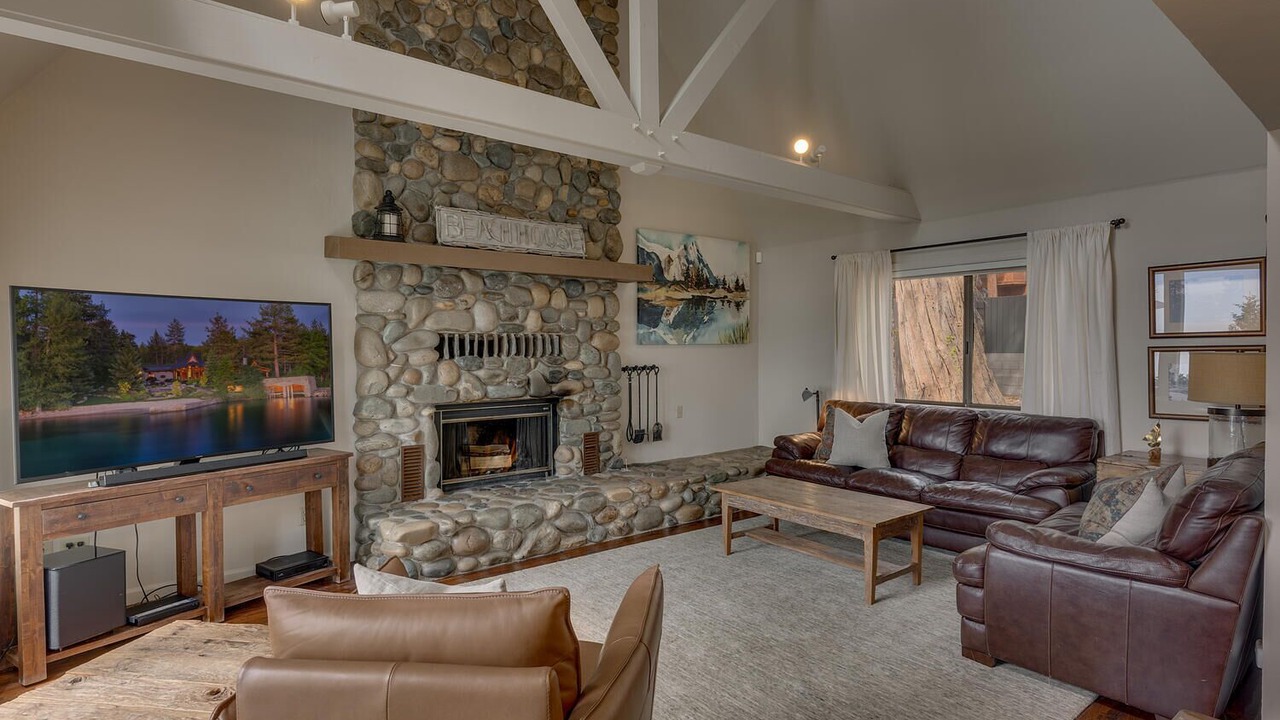 Photo of Livingroom in Carnelian Bay