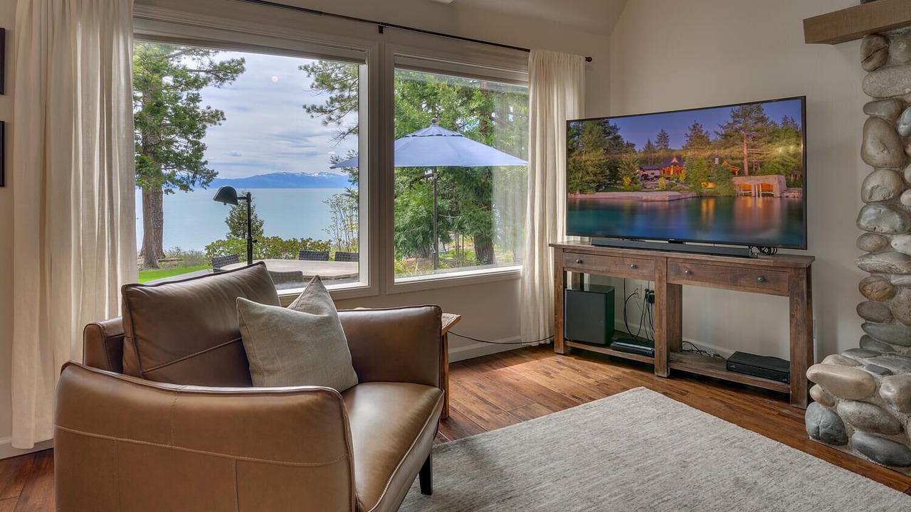 Photo of Livingroom in Carnelian Bay