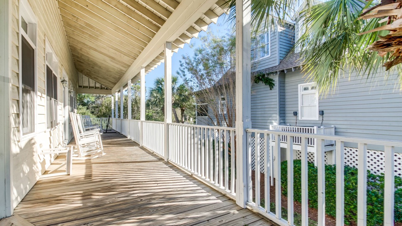 Photo of Patio Balcony in Litchfield by the Sea