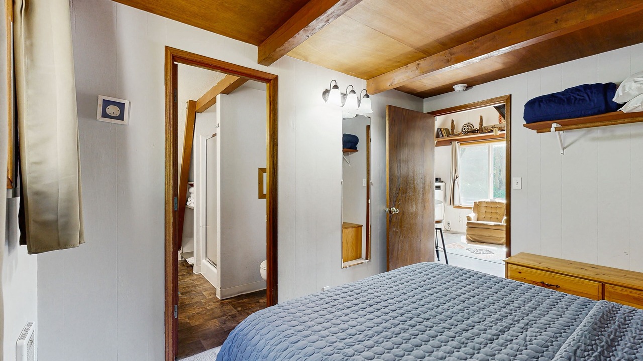 Photo of Bedroom in Otter Rock