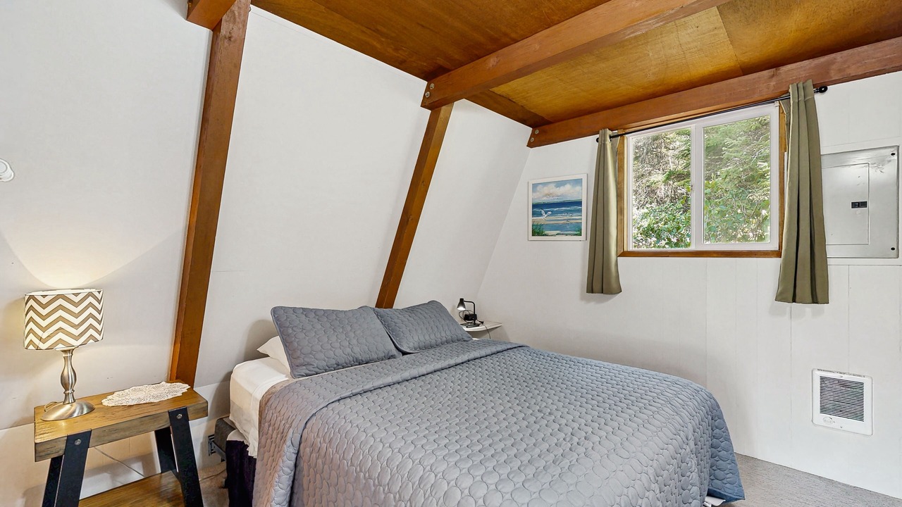 Photo of Bedroom in Otter Rock