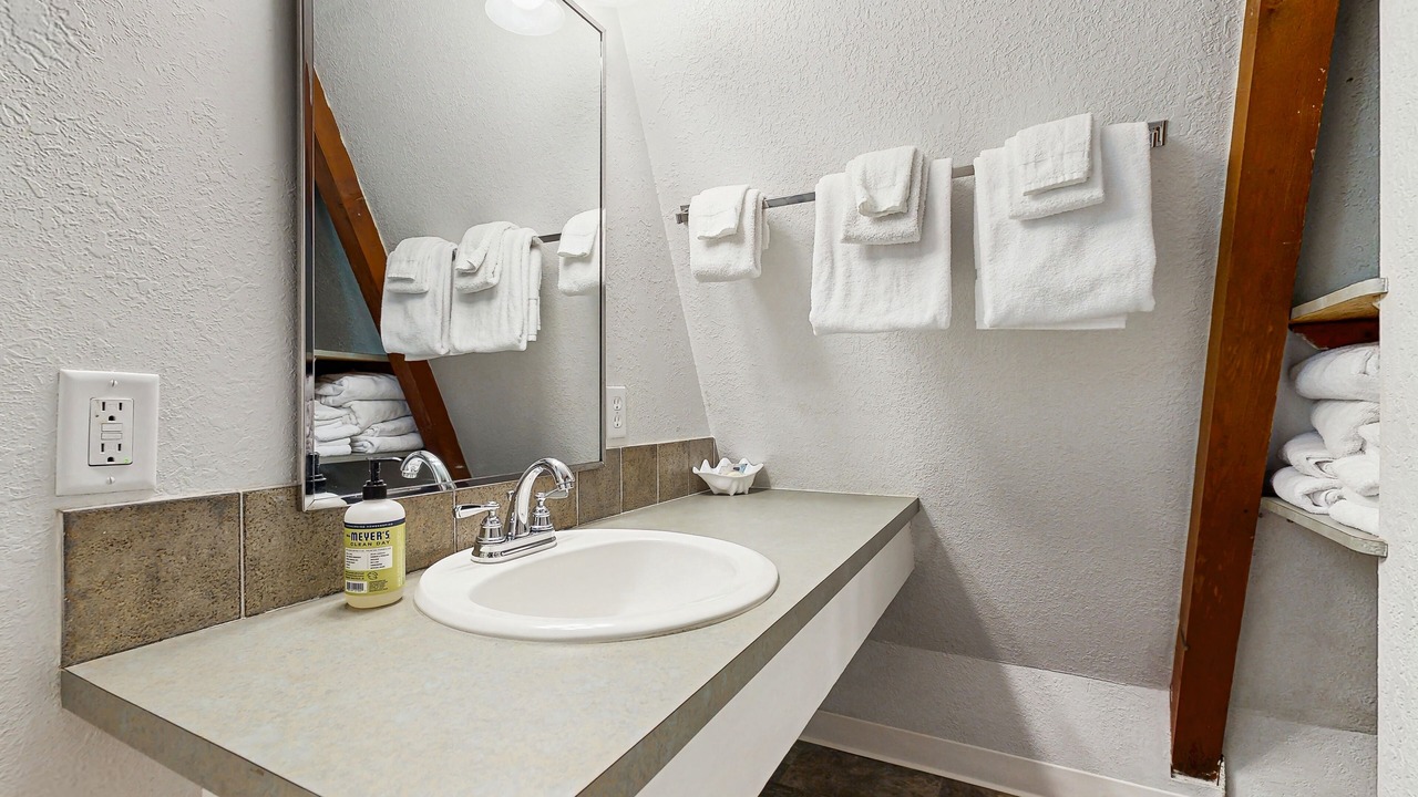 Photo of Bathroom in Otter Rock